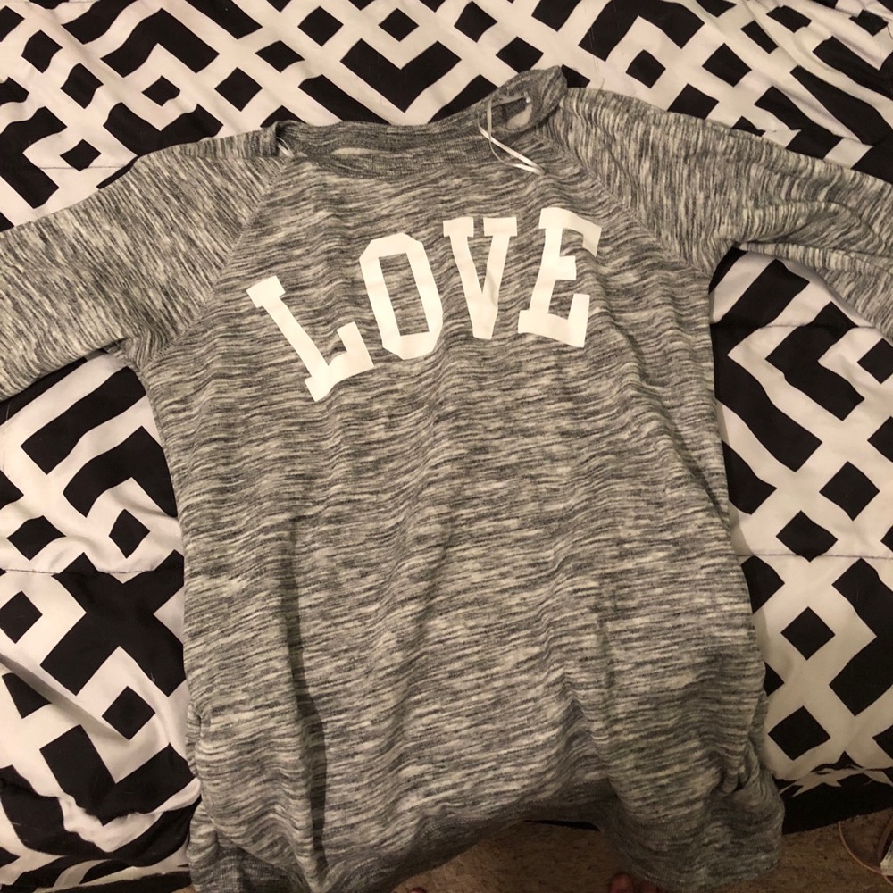 LOVE Maternity Shirt NWOT